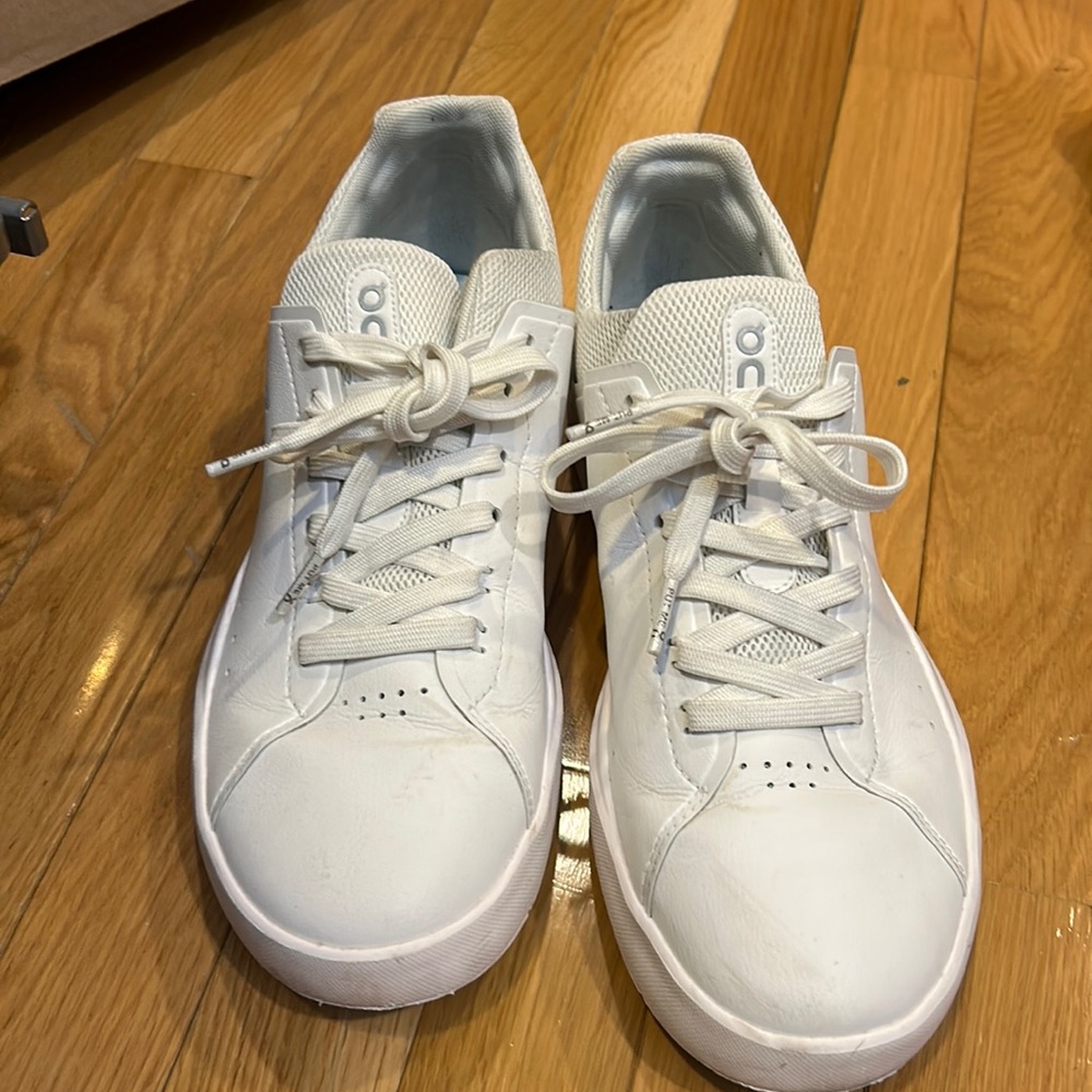 On sneaker The Roger Advantage